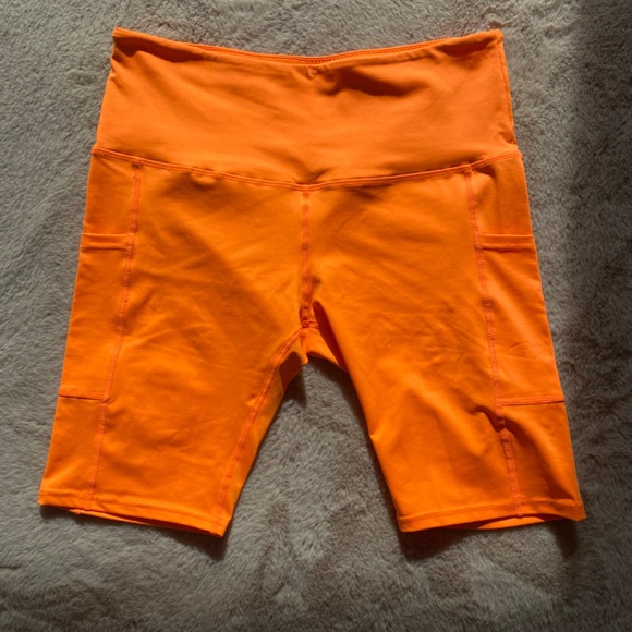Workout biker shorts bundle (2) - Picture 5 of 7